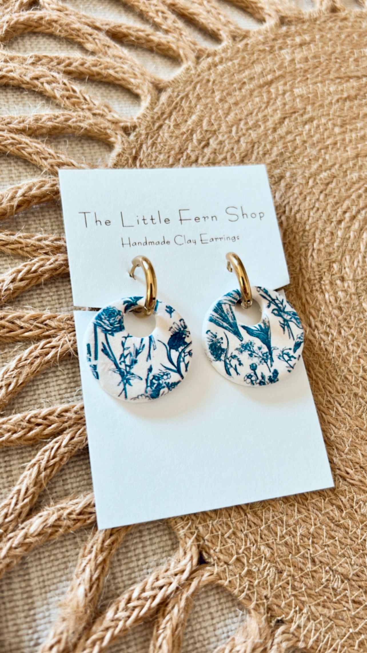 The Vintage Chunky Hoop