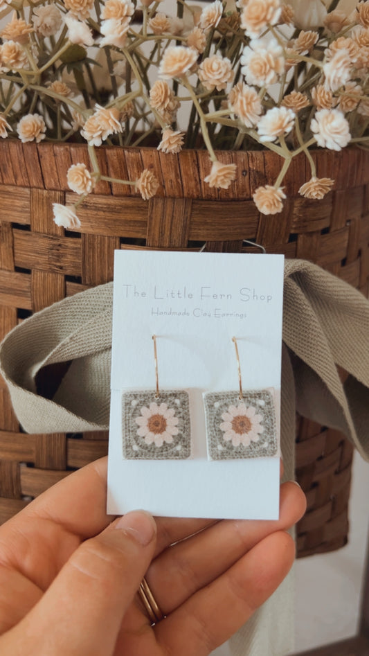 Daisy Granny Square