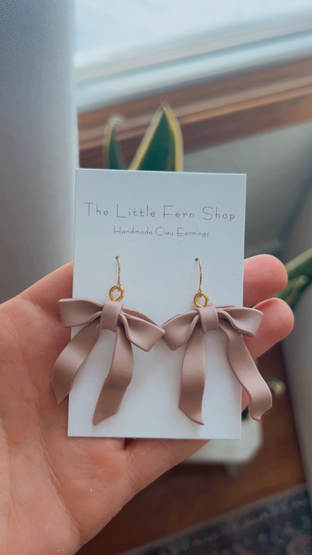 Mauve Bows