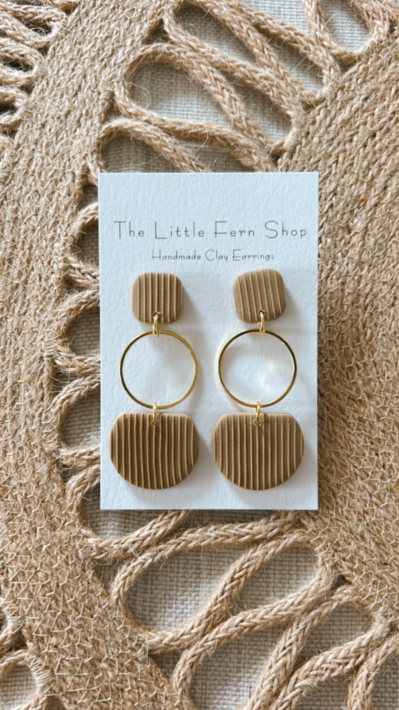 Textured Neutral Dangles