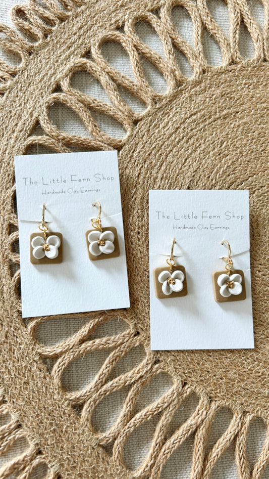 Dainty Taupe Flower Huggies